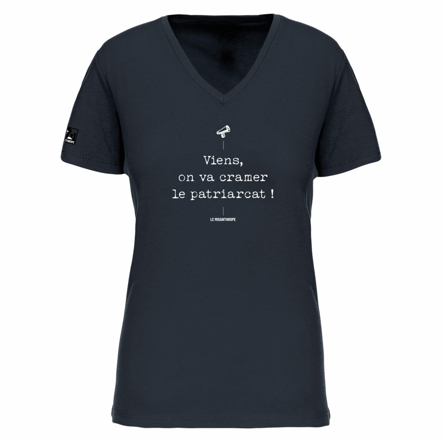 t-shirt féministe col V en coton bio avec slogan Viens on va cramer le patriarcat – mode engagée et militante