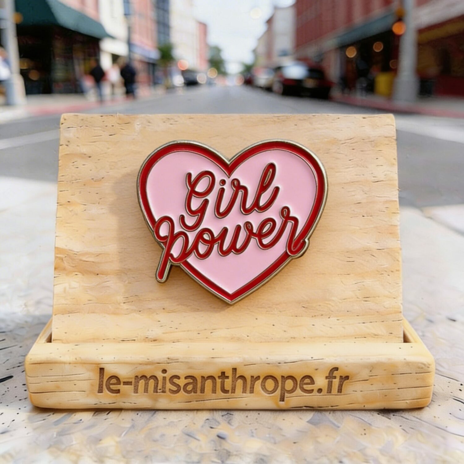 Pin’s militant et féministe – Accessoire engagé Le Misanthrope