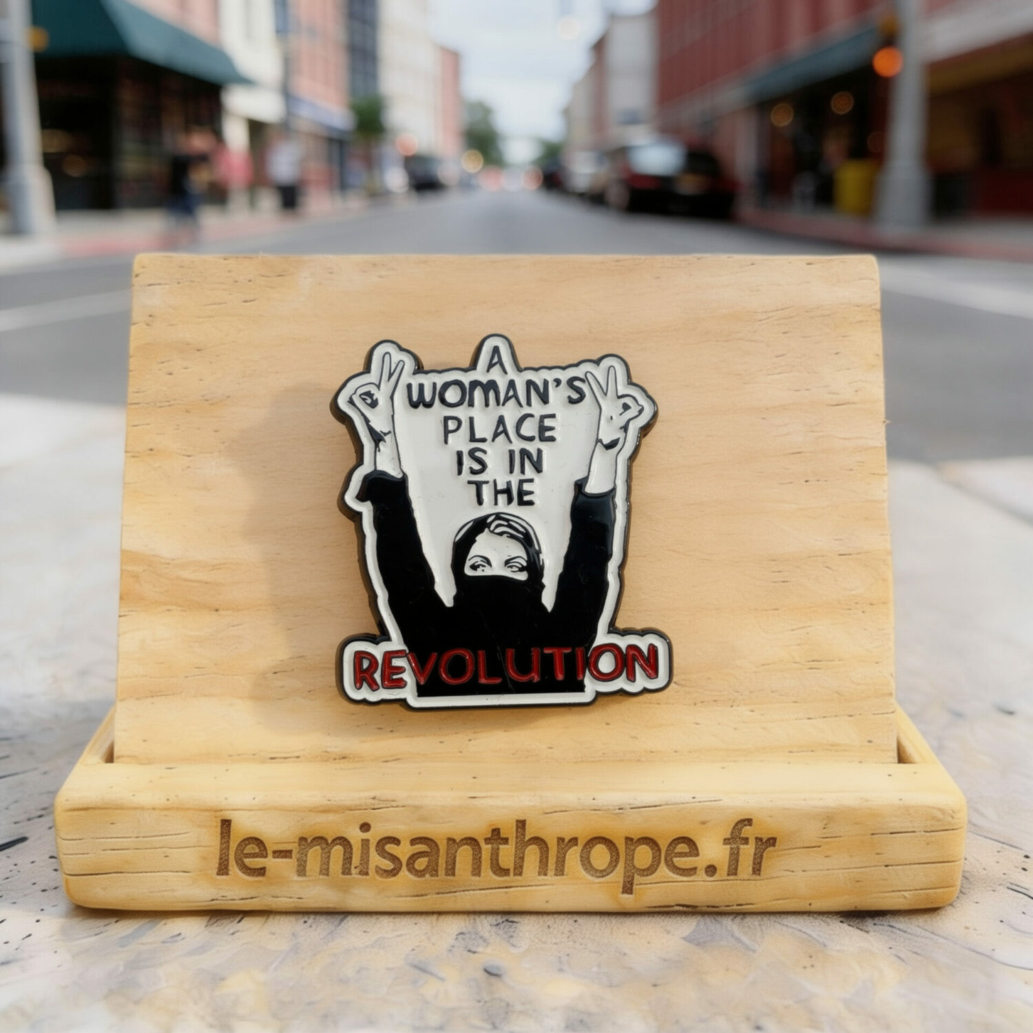 Pin’s militant et féministe – Accessoire engagé Le Misanthrope