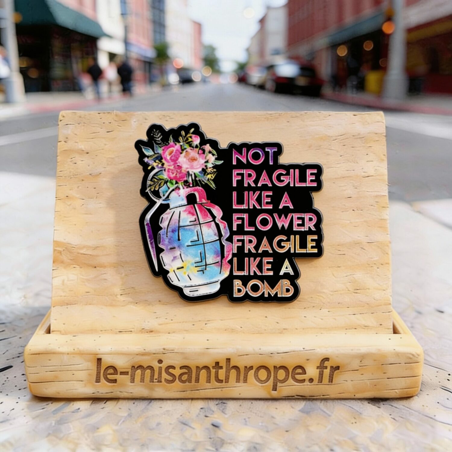 Pin’s militant et féministe – Accessoire engagé Le Misanthrope