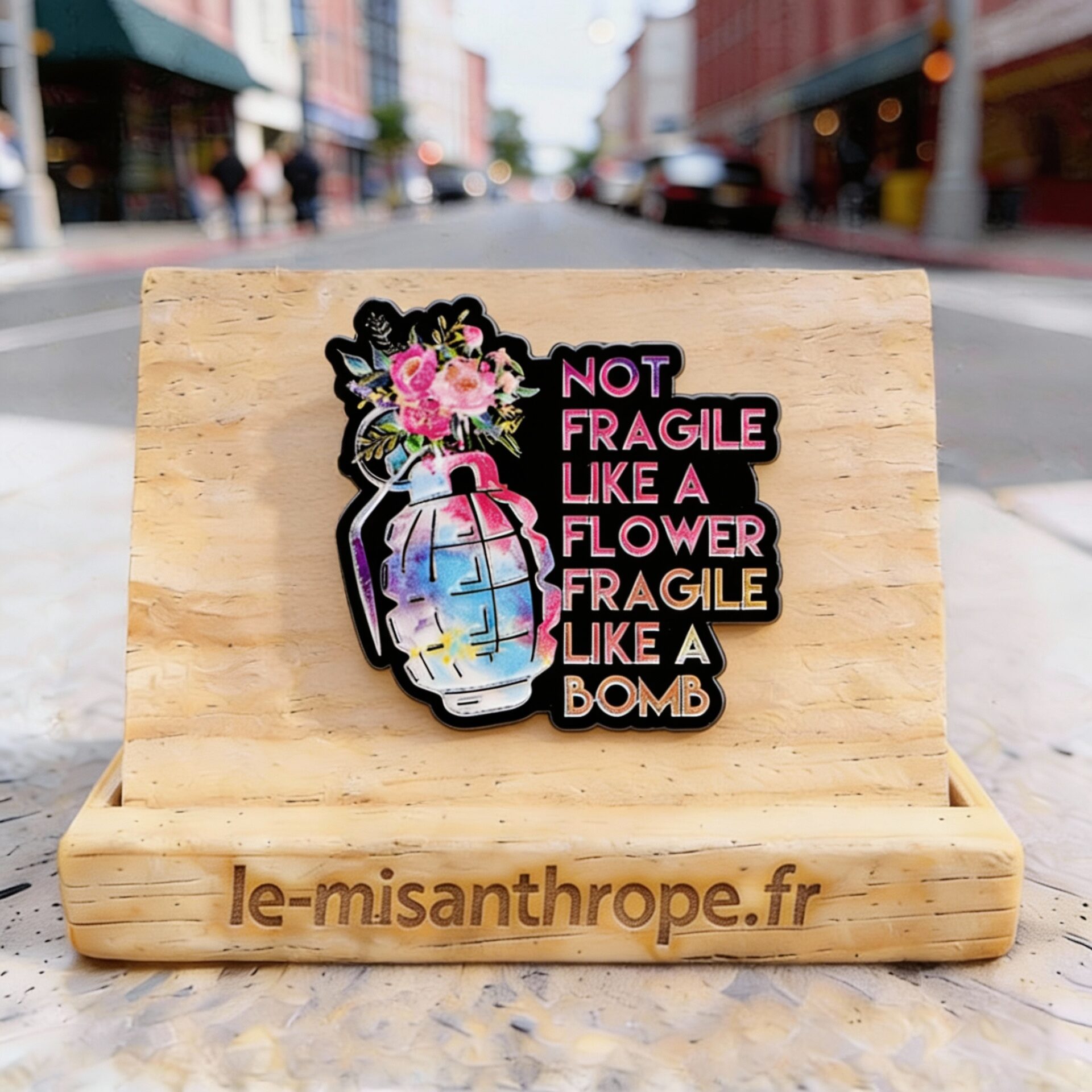 Pin’s militant et féministe – Accessoire engagé Le Misanthrope