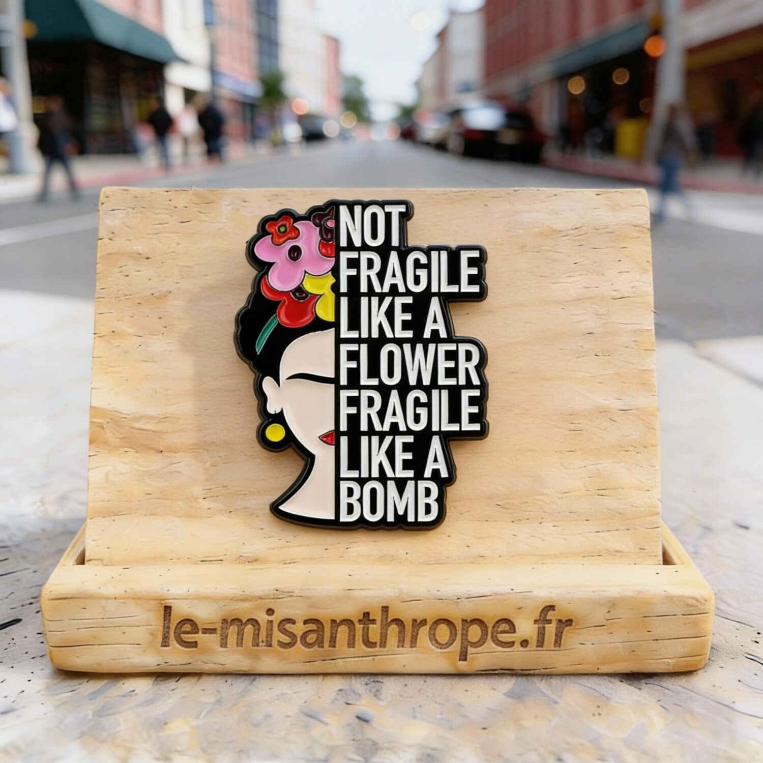 Pin’s militant et féministe – Accessoire engagé Le Misanthrope