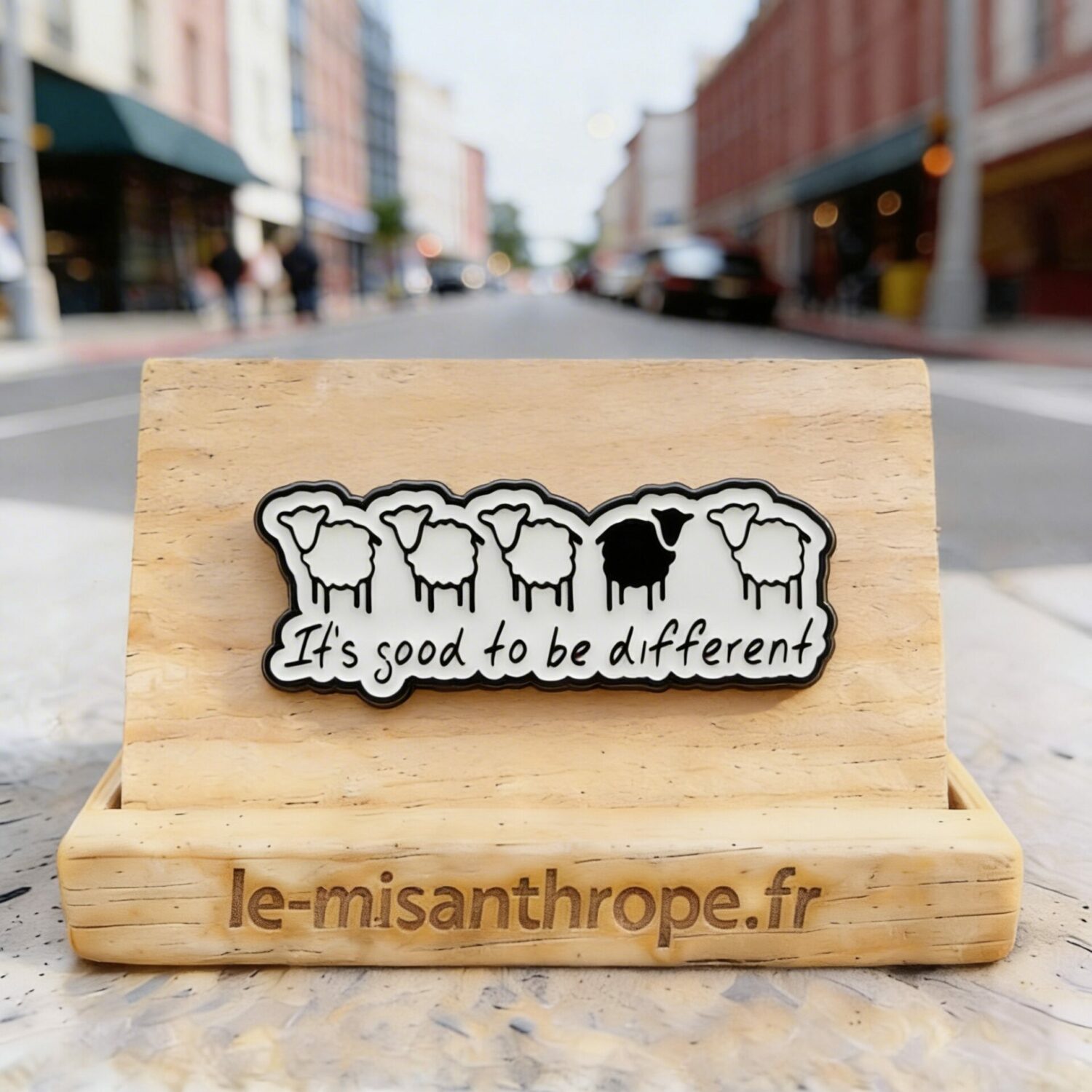 Pin’s militant et féministe – Accessoire engagé Le Misanthrope