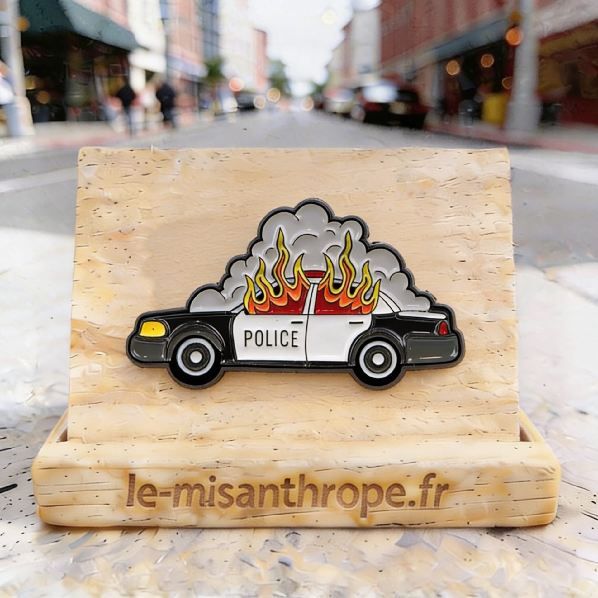 Pin’s militant et féministe – Accessoire engagé Le Misanthrope