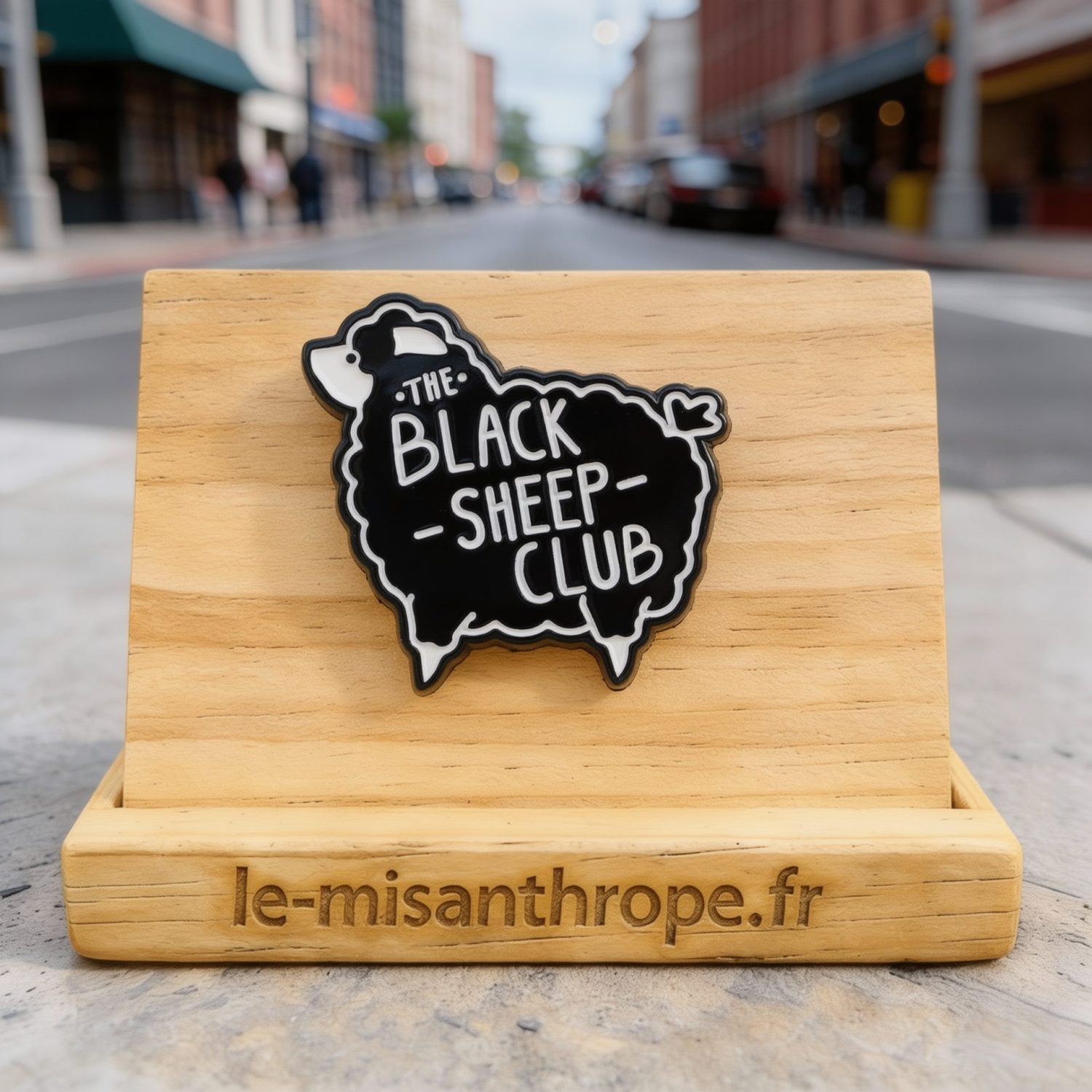 Pin’s militant et féministe – Accessoire engagé Le Misanthrope