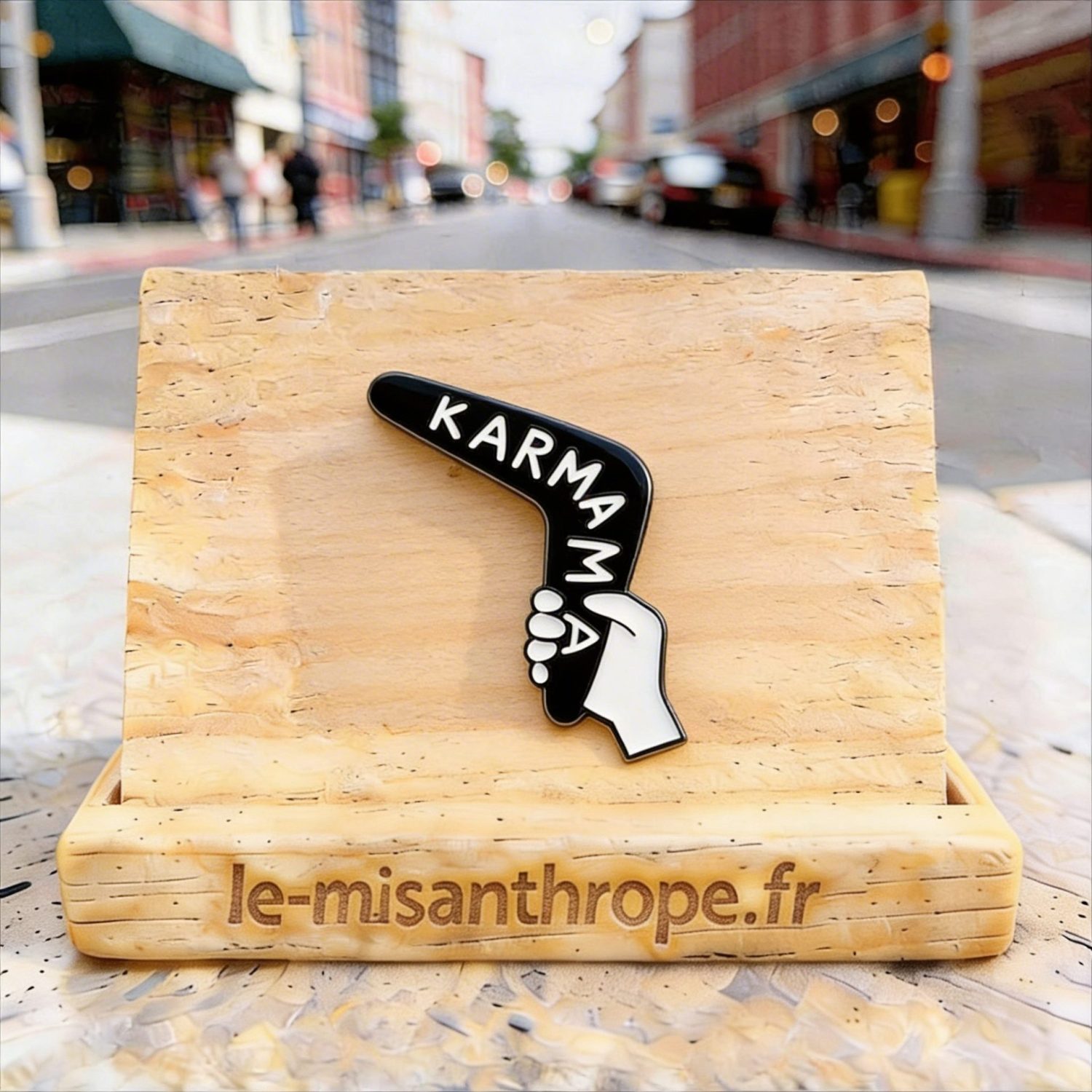 Pin’s militant et féministe – Accessoire engagé Le Misanthrope