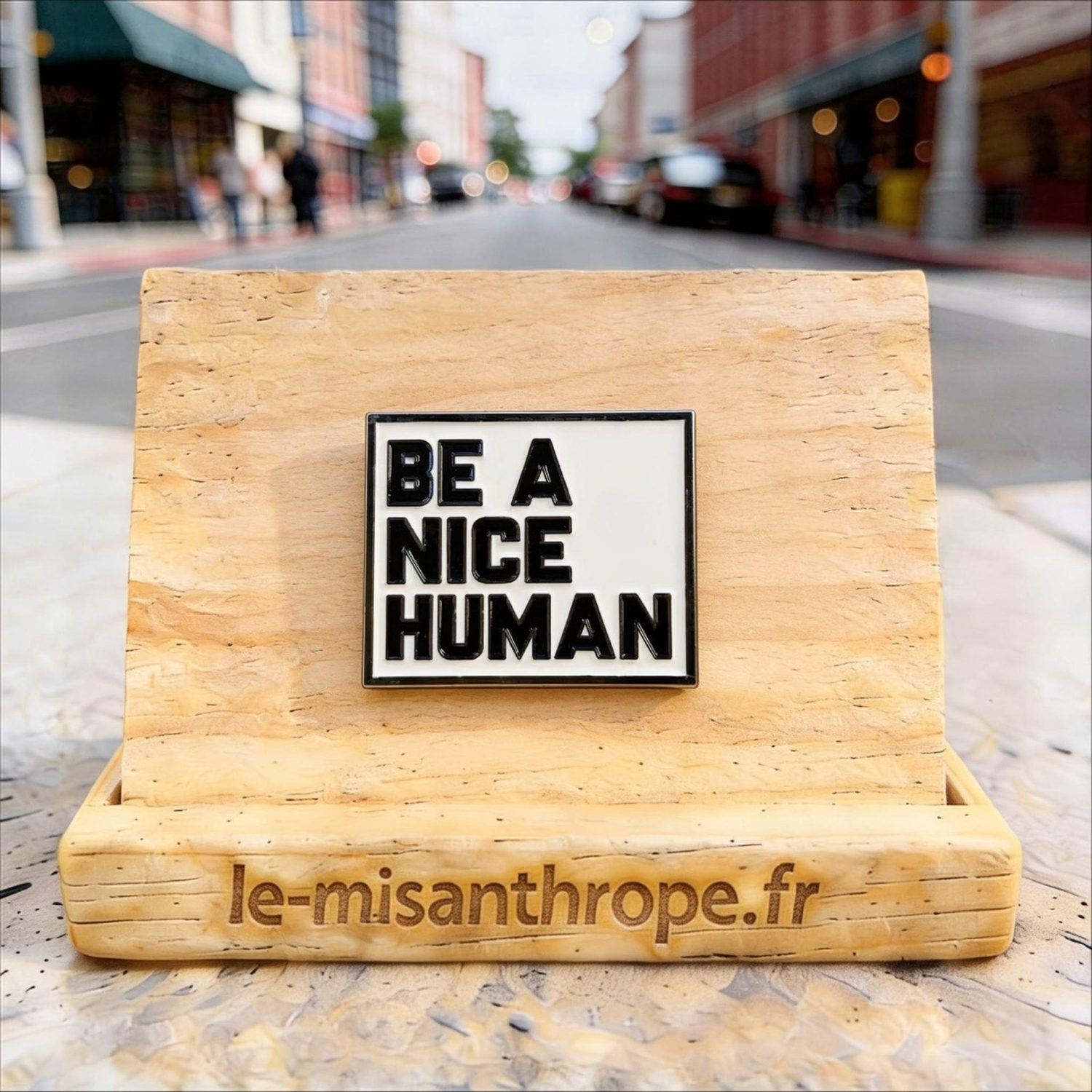 Pin’s militant et féministe – Accessoire engagé Le Misanthrope