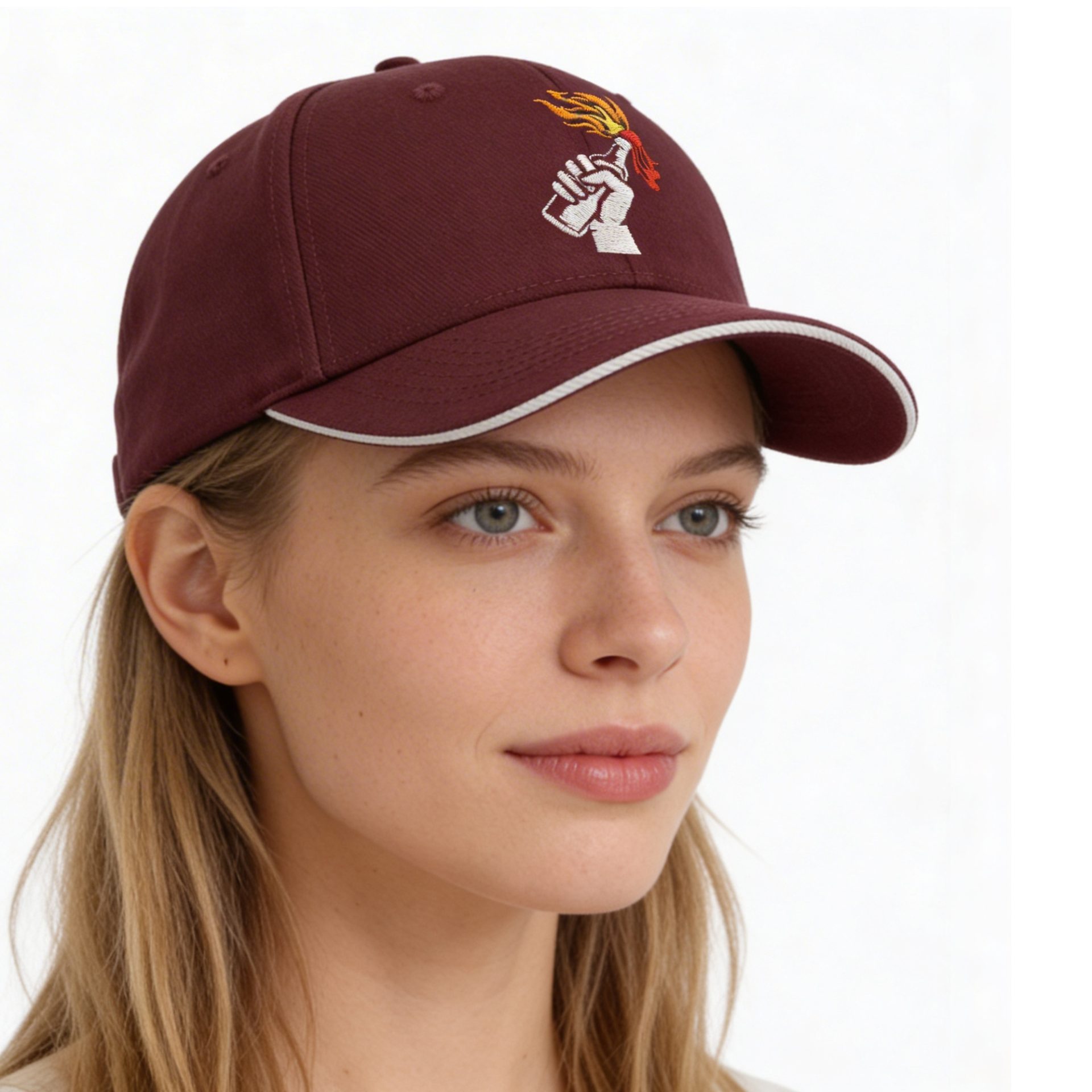 Casquette 6 panneaux avec broderie cocktail molotov Le Misanthrope