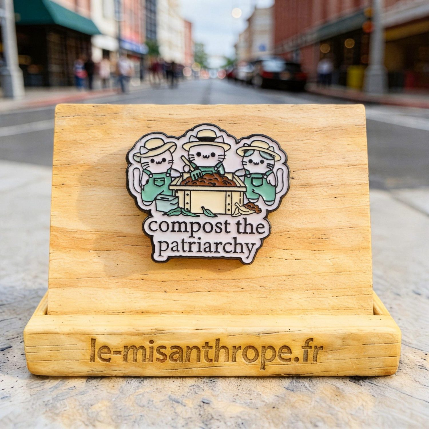 Pin’s militant et féministe – Accessoire engagé Le Misanthrope