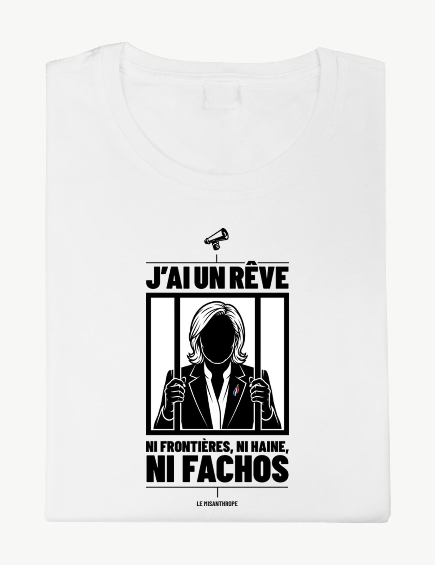 T-shirt militant en coton bio avec le slogan « Ni frontières, ni haine, ni fachos », imprimé dans les Cévennes